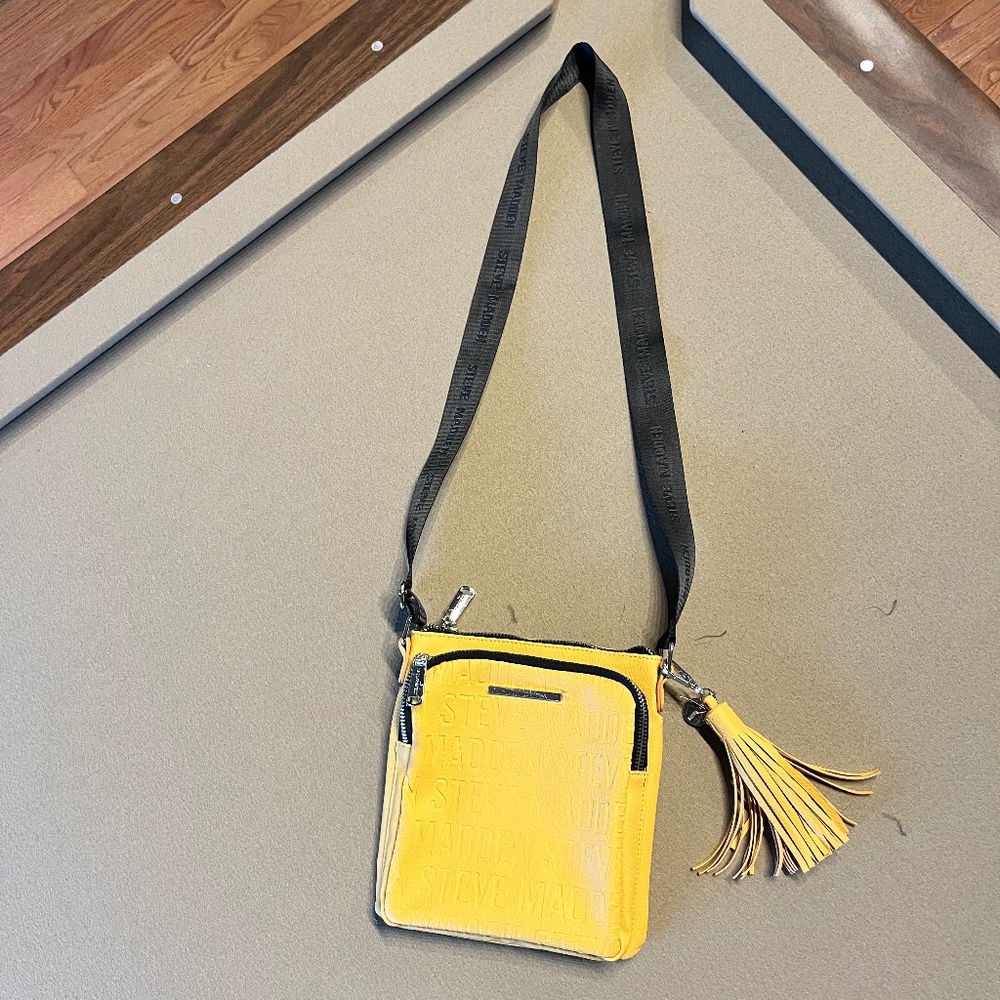 Steve Madden Mustard Cross Body